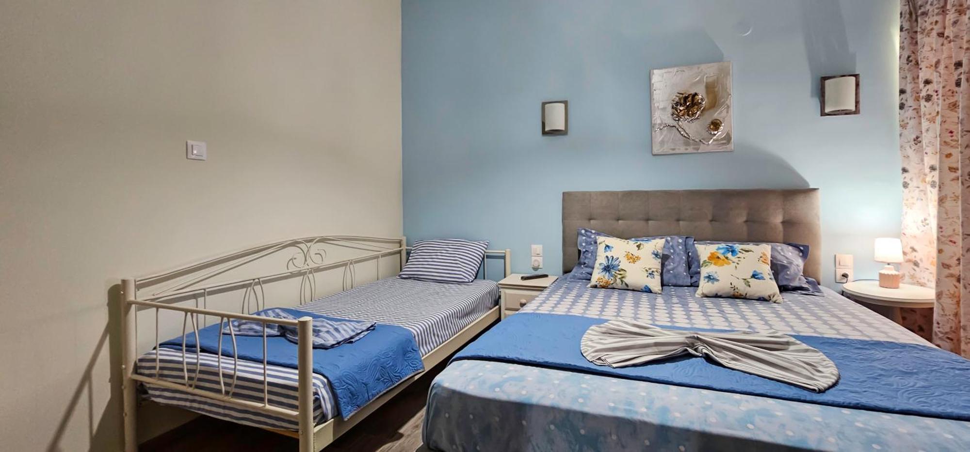 Hara Apartment In Front Of The Beach Paralia Katerinis Bagian luar foto